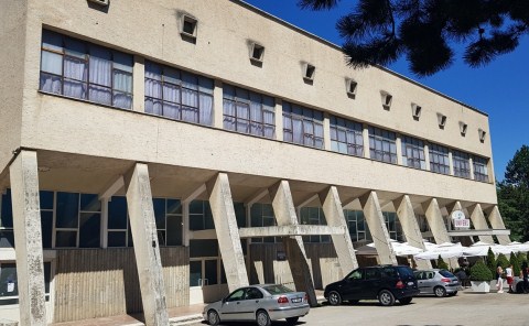 Bashkia Korce hap tenderin: 4.7 mln leke per rikonstruksionin e pallatit te sportit